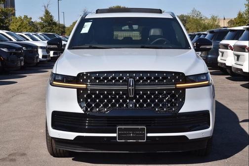 2025 Lincoln Navigator Black Label