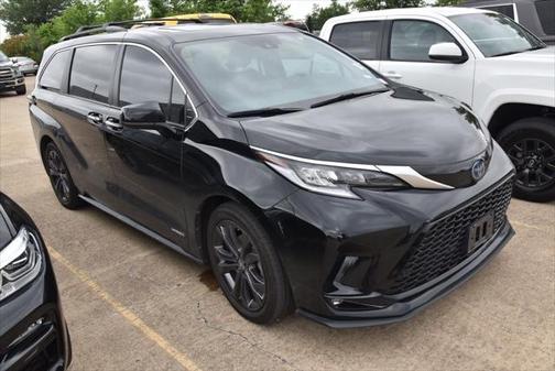2021 Toyota Sienna XSE 7 Passenger