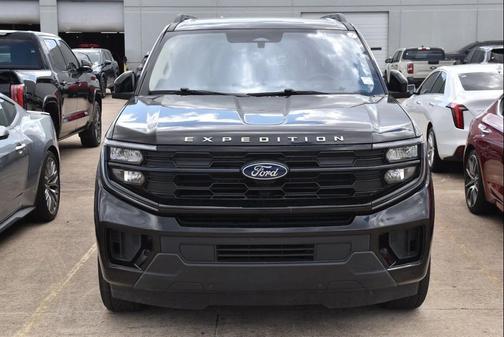 2025 Ford Expedition Max Active 4x4