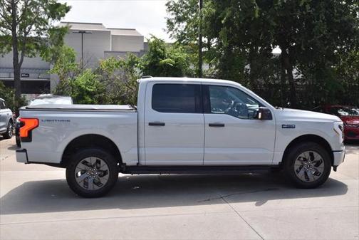 2024 Ford F-150 Lightning XLT