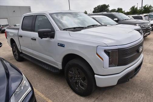 2024 Ford F-150 Lightning XLT