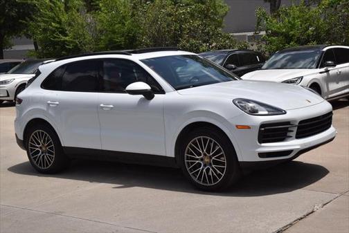 2023 Porsche Cayenne Platinum Edition