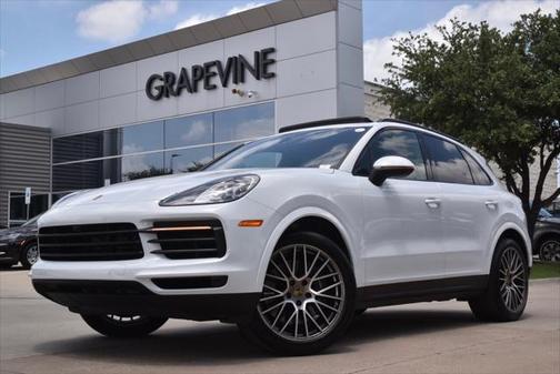 2023 Porsche Cayenne Platinum Edition