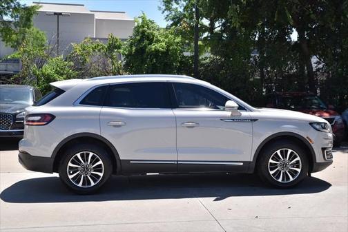 2020 Lincoln Nautilus Standard