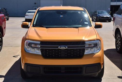 Cyber Orange Metallic Tricoat 2023 Ford Maverick XLT