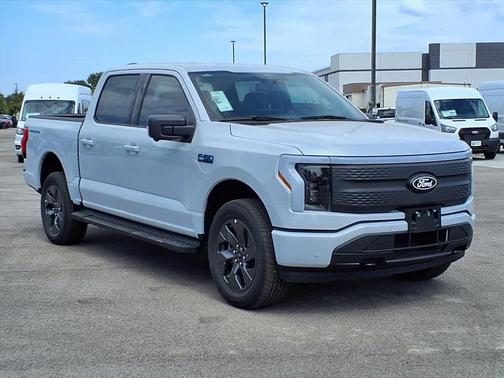 2025 Ford F-150 Lightning Flash