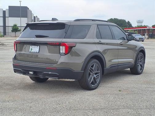 Marsh Gray 2026 Ford Explorer ST-Line