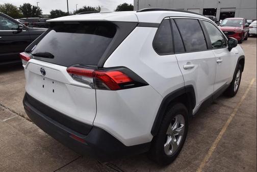 2019 Toyota RAV4 Hybrid LE