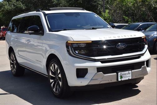 Star White Metallic Tri-Coat 2025 Ford Expedition Max Platinum