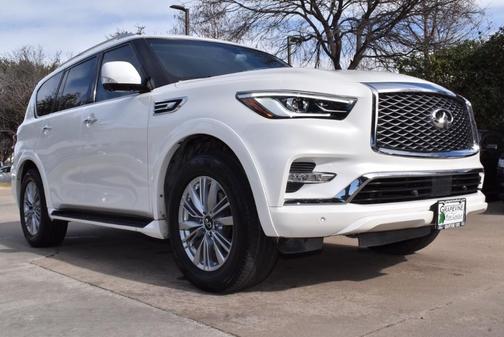 Photo 3 of 35 of 2019 INFINITI QX80 Luxe