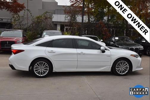2021 Toyota Avalon Hybrid Limited