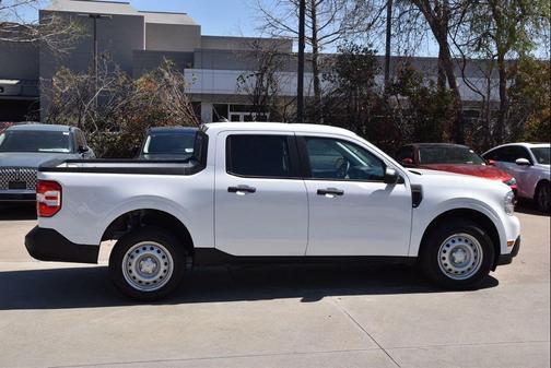 Oxford White 2024 Ford Maverick XL