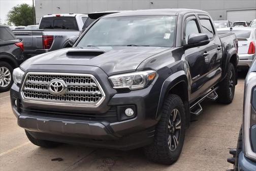 2017 Toyota Tacoma TRD Sport