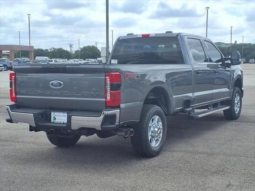 2025 Ford F-350 XLT