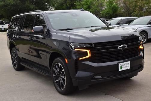 2023 Chevrolet Suburban RST