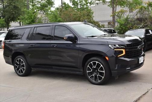 2023 Chevrolet Suburban RST