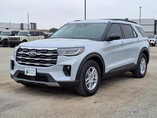 2026 Ford Explorer Active w/200A Pkg