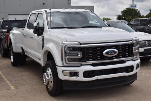 2025 Ford F-450 Platinum