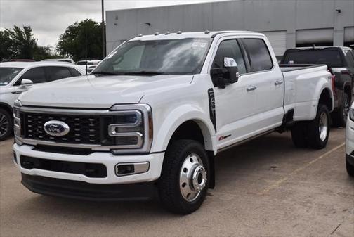 2025 Ford F-450 Platinum