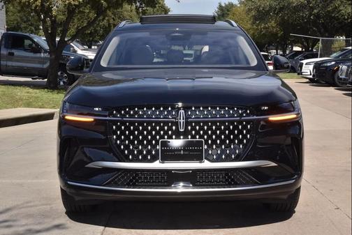 2025 Lincoln Nautilus Reserve