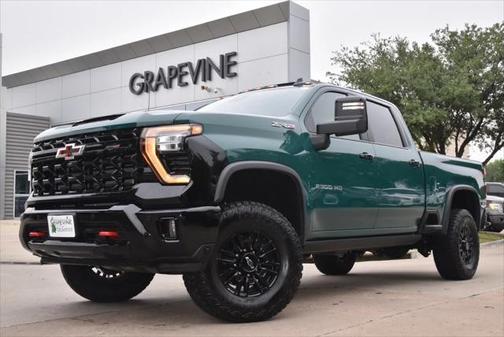 2025 Chevrolet Silverado 2500 4WD Crew Cab Standard Bed ZR2