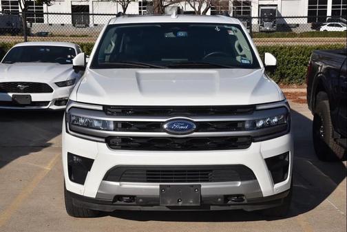 2022 Ford Expedition Max XLT