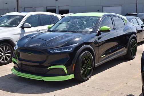 2022 Ford Mustang Mach-E Select