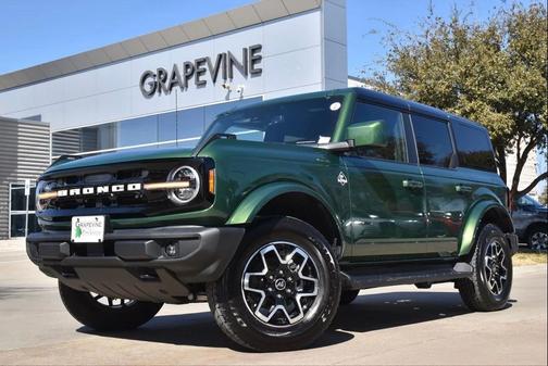 2025 Ford Bronco Outer Banks