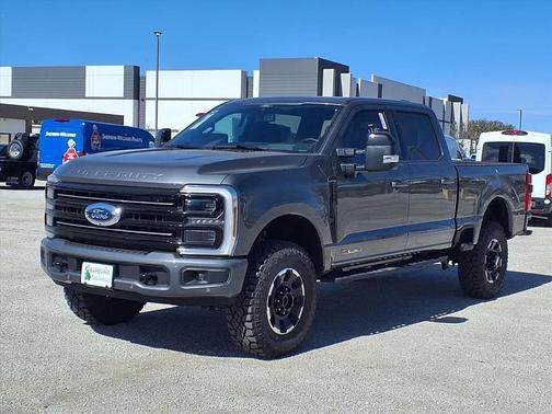 2026 Ford F-250 Platinum