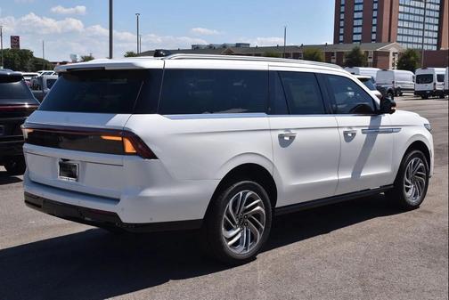 2025 Lincoln Navigator Reserve