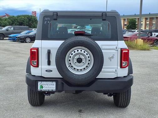 2025 Ford Bronco Base