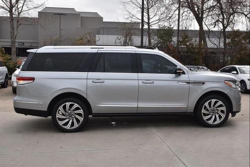 2023 Lincoln Navigator Reserve