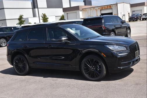 2025 Lincoln Corsair Premiere