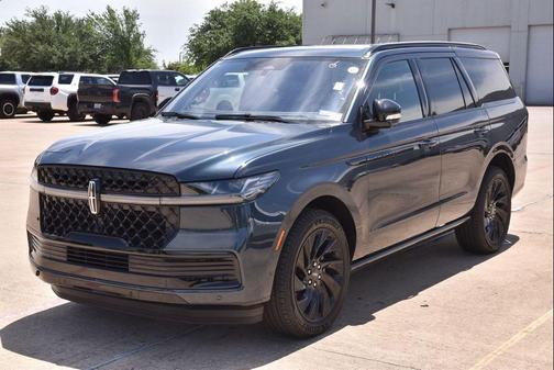 Flight Blue 2025 Lincoln Navigator Reserve