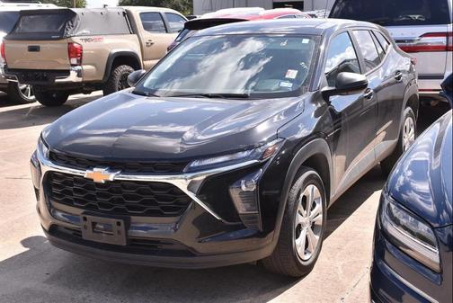 2024 Chevrolet Trax LS