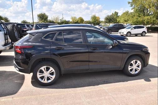 2024 Chevrolet Trax LS