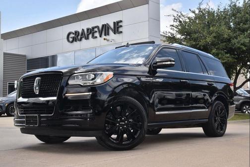 Infinite Black Metallic Clearcoat 2024 Lincoln Navigator Reserve