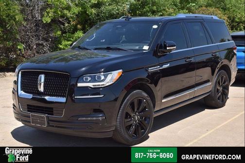 Infinite Black Metallic Clearcoat 2024 Lincoln Navigator Reserve