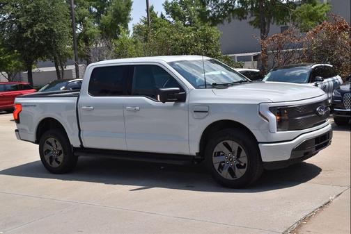 2023 Ford F-150 Lightning XLT