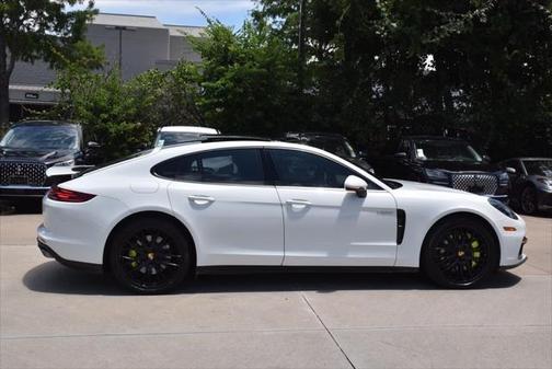 2019 Porsche Panamera E-Hybrid 4