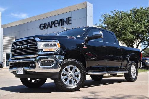 2022 RAM 2500 Laramie Crew Cab 4x4 6'4' Box