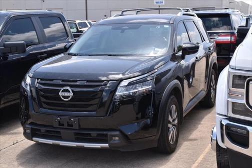2023 Nissan Pathfinder SL FWD