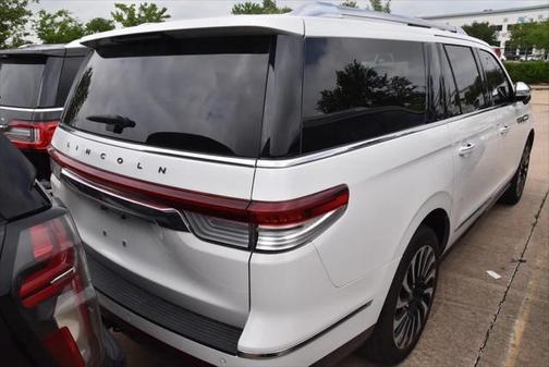 2024 Lincoln Navigator Black Label