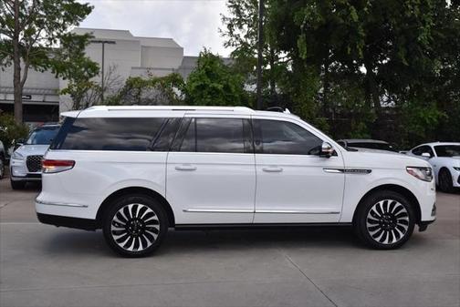 2024 Lincoln Navigator Black Label