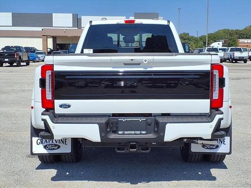 2026 Ford F-350 Platinum