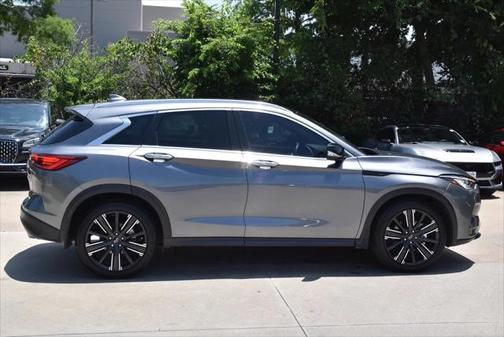 2022 INFINITI QX50 LUXE