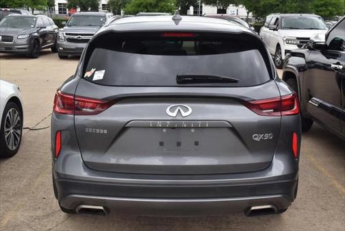 2022 INFINITI QX50 LUXE