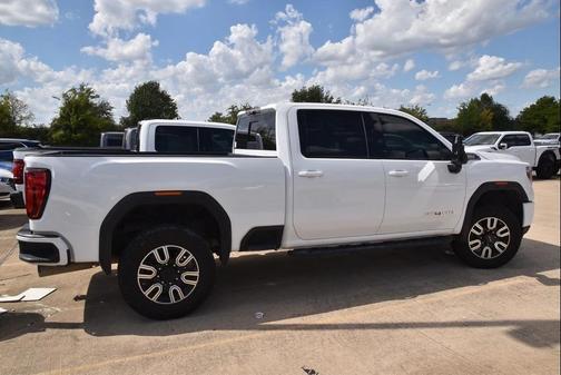 2023 GMC Sierra 2500 AT4