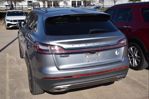 2020 Lincoln Nautilus Reserve