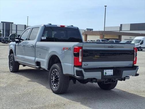 2025 Ford F-350 Platinum